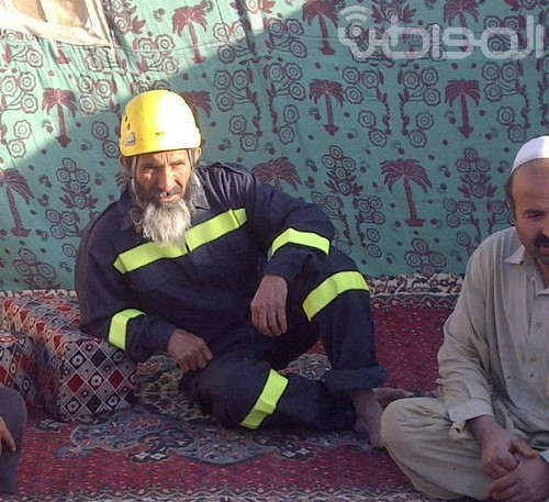 بالصور.. الدفاع المدني يستعين بعمالة أفغانية لاستخراج “لمى”