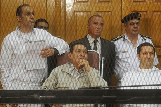 “جنايات القاهرة” تستكمل محاكمة “مبارك” في قتل متظاهرين