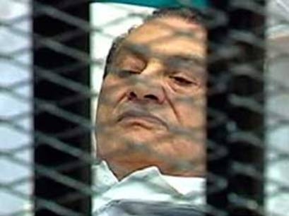 بدء الجلسة الثالثة لإعادة محاكمة مبارك ونجليه والعادلي في قتل المتظاهرين