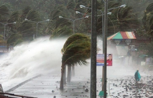 الفلبين تعلن مقتل 10 آلاف شخص على الأقل في إعصار هايان
