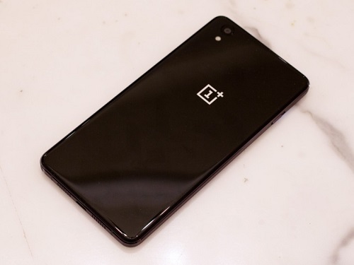 وان بلس تبدأ في ترقية هاتف OnePlus 5 لنسخة أندرويد أوريو