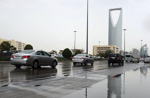 مرور الرياض: كميات مياه الأمطار طبيعية وتحت السيطرة