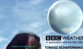 شاهد.. مذيع النشرة الجوية في BBC ينسى اسم العاصمة الاسكتلندية