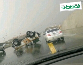 انقلاب دورية أمنية بسبب أمطار الباحة اليوم