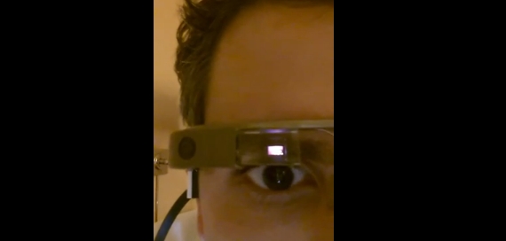 “غمزة العين” تطبيق جديد لالتقاط الصور عبر نظارة “جوجل”