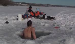 #تيوب_المواطن : شاب يخوض أكبر تحدي للجليد في العالم