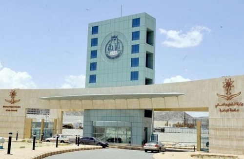 جامعة الباحة تصرف 15 مليون ريال مكافأة ربيع الآخر لطلابها.. الخميس