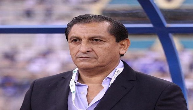 سبب واحد يضع مدرب الهلال أمام خطر الإقالة