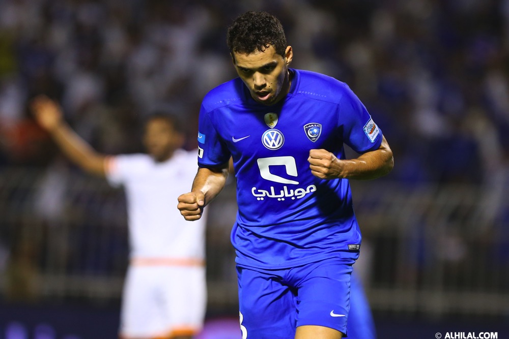 بالفيديو.. كيف دعا إدواردو لاعبي الهلال للصلاة