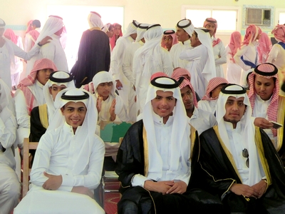 بالصور..  ثانوية الأمير محمد بن سعود بالباحة تودع طلابها