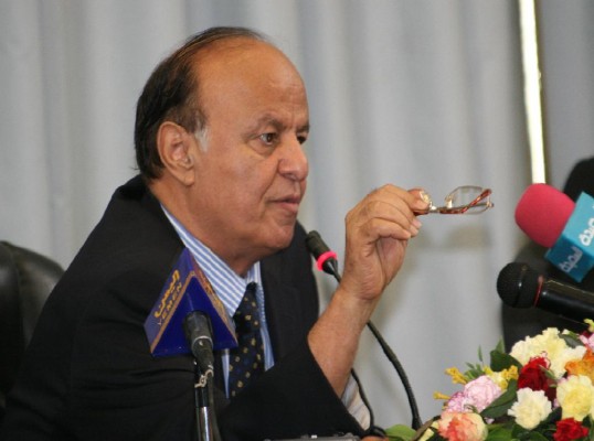 تكليف ابن مبارك بتشكيل الحكومة اليمنية الجديدة