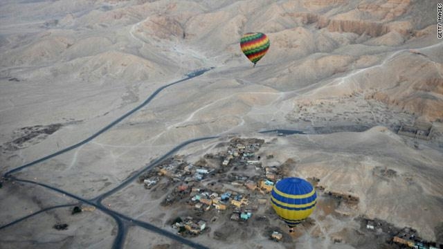 تركيا: 19 قتيلاً وجريحاً في تصادم منطادين بالجو