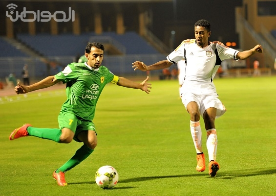 ​شاهد بالصور لقاء الشباب والخليج في دوري جميل