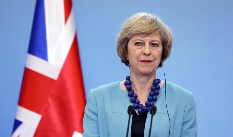 وزراء بريطانيون يهددون بالاستقالة بسبب خطط تيريزا ماي بشأن الانسحاب