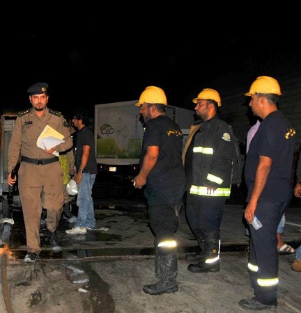 إصابة شخصين في حريق بحي الوزيرية بجدة