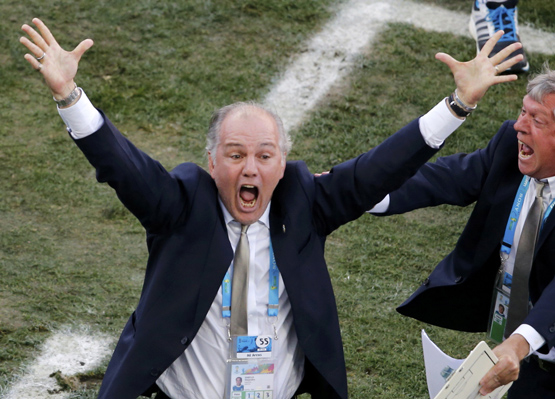 مدرب الأرجنتين يترك منصبه عقب نهائي كأس العالم