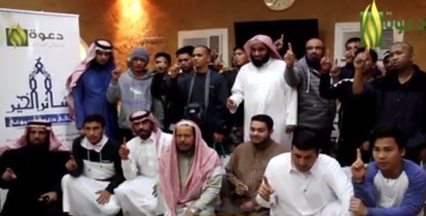 بالفيديو.. إسلام 13 شخصًا في بشائر الخير بـ #الرياض