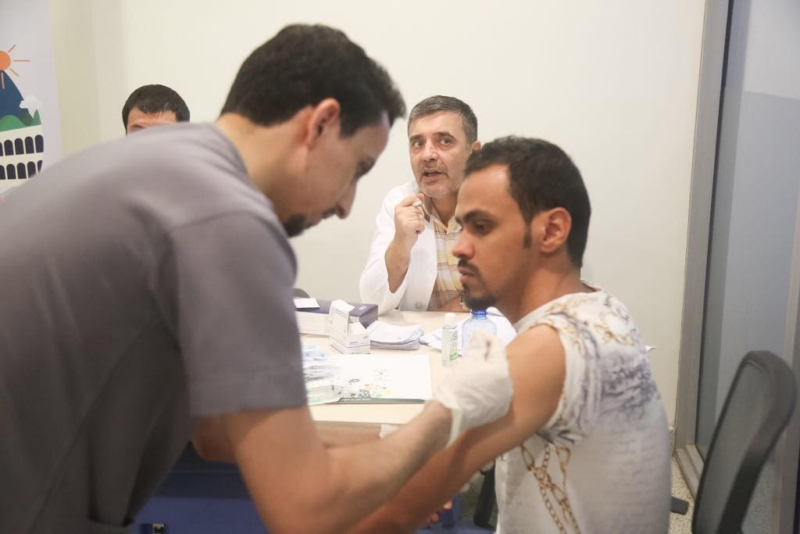 صحة الرياض تختتم حملتها "لاحج بلا تطعيم" في مهرجان حكايامسك