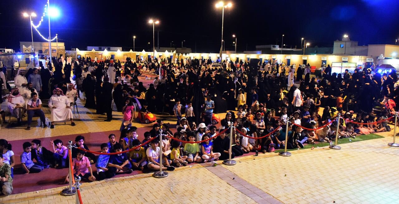 بالصور.. “المواطن” توثّق إقبال الزوّار على مهرجان العوشزية 37