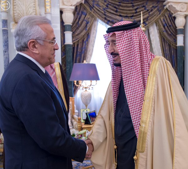 الملك سلمان والرئيس ميشيل سليمان يبحثان مستجدات الأوضاع اللبنانية