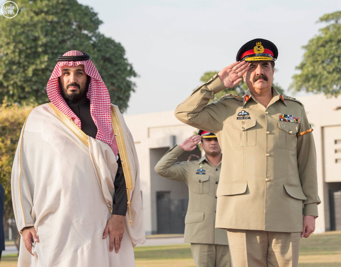 تفاصيل لقاء #ولي_ولي_العهد مع قائد جيش  #باكستان