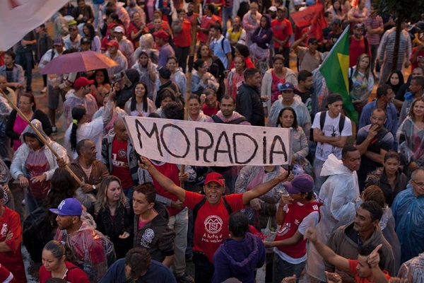 بالصور.. 5 آلاف يتظاهرون في ساو باولو ضد المونديال