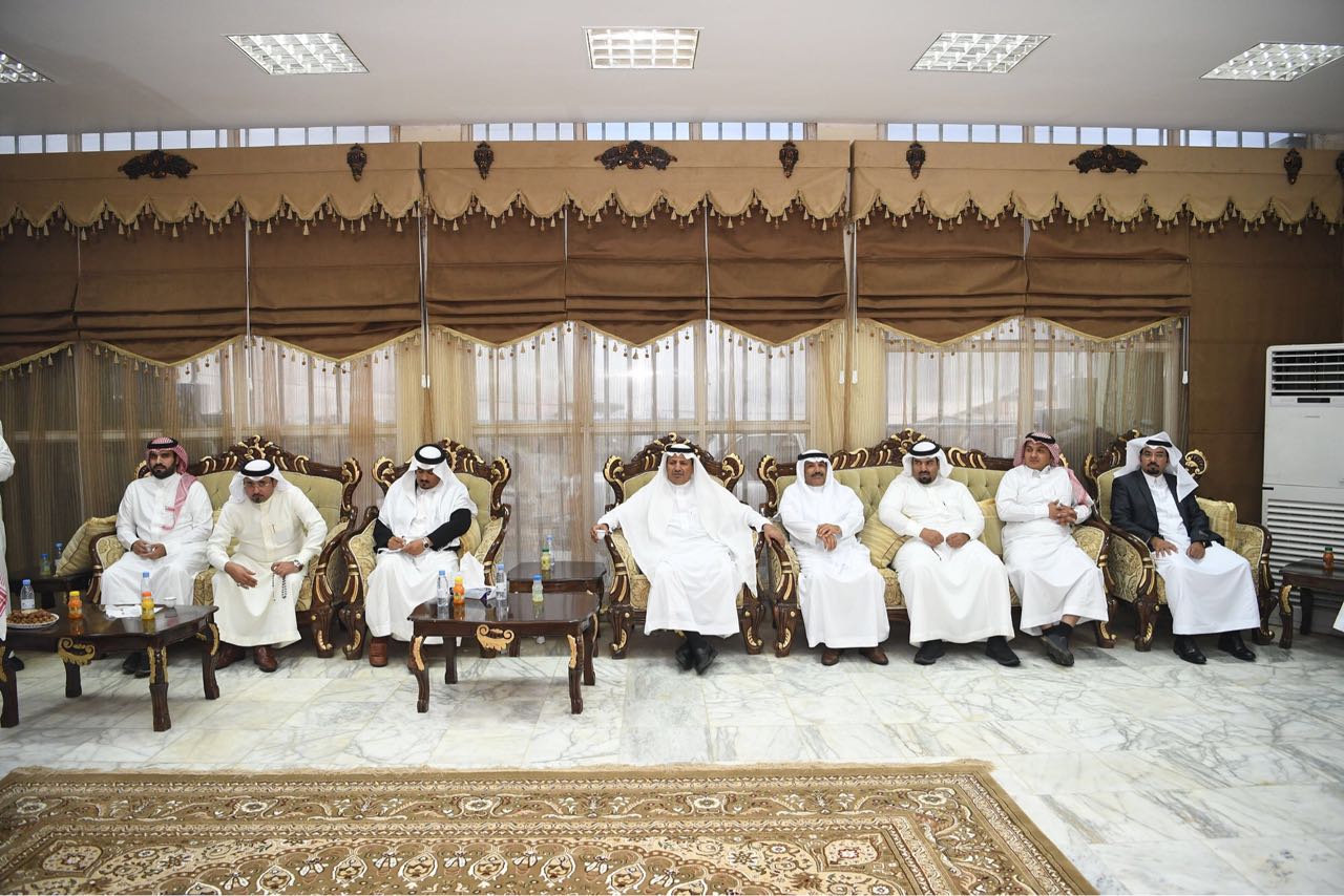 بالصور.. رئيس غرفة أبها يدعو للاستثمار بالقطاعات السياحية صحيفة بالصور.. رئيس غرفة أبها يدعو للاستثمار بالقطاعات السياحية صحيفة