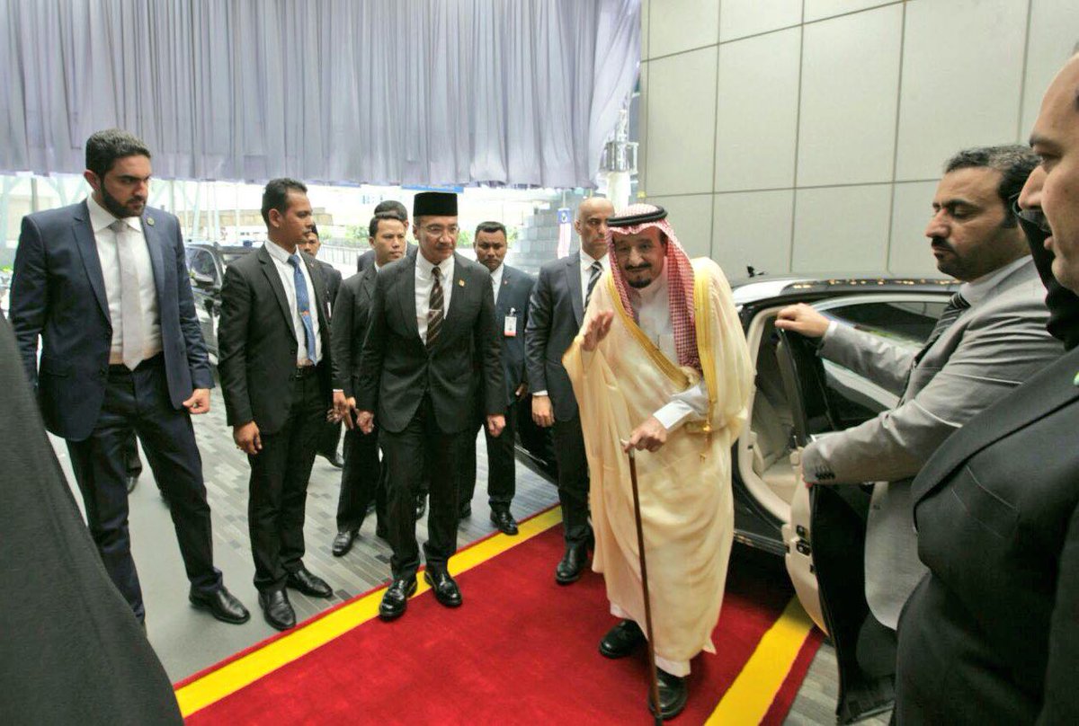 لقطات من وصول الملك للعاصمة الماليزية كوالالمبور