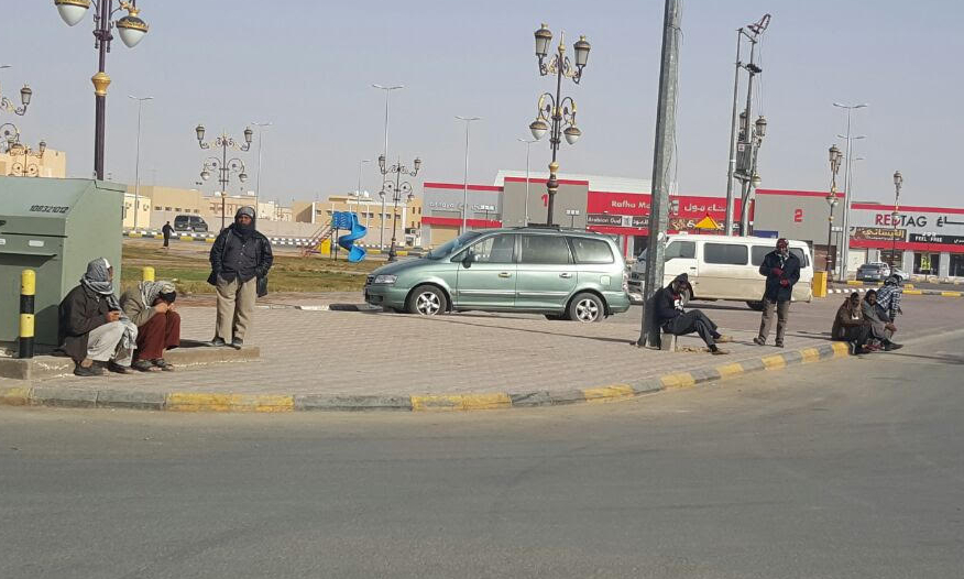 بالصور عمالة سائبة تزعج سكان محمدية رفحاء صحيفة المواطن الإلكترونية