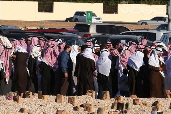 بالصّور.. دفن “غريقات” وادي “عرمة” برماح