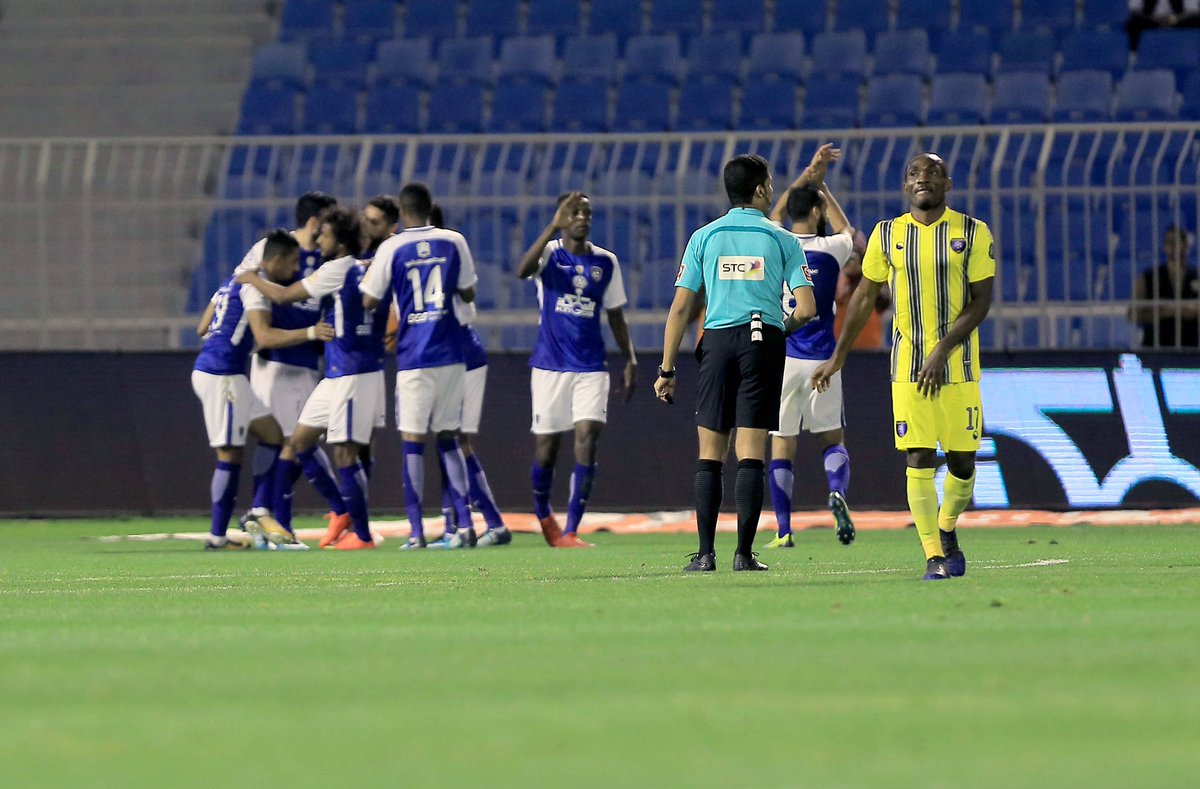 بالفيديو.. الهلال يقترب من قمة الدوري السعودي بالفوز على التعاون