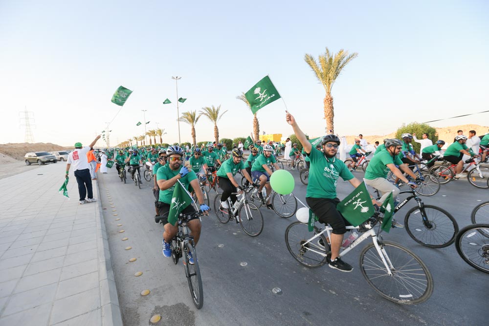 بالصور.. اِنطلاق ماراثون الدرّاجات في اليوم الوطني بمشاركة ألف متطوع بالرياض