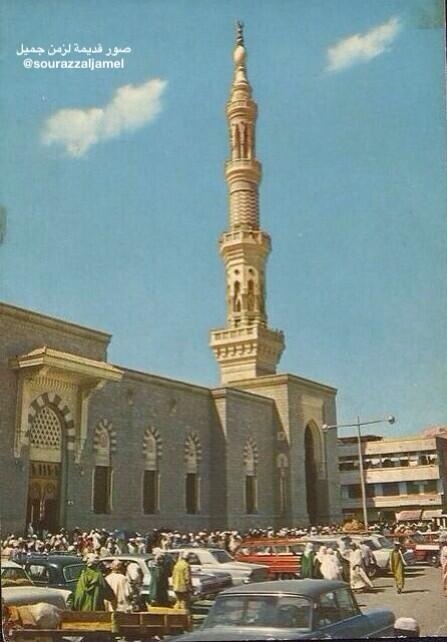 الصورة الأكثر انتشاراً: الحرم النبوي بالثمانينات الهجرية ملوناً!!