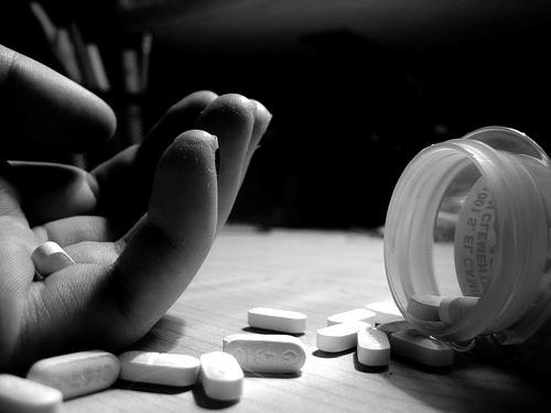 استنفار طبي بالطائف لإعادة الوعي لفتاة ابتلعت 40 حبة دواء‎
