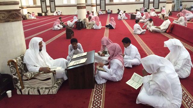 130 طالبًا يشاركون في يوم “الهمة” لمراجعة القرآن الكريم بـ #الرياض