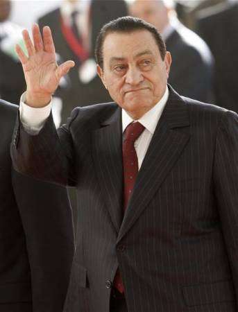 بالفيديو.. إخلاء سبيل حسني مبارك على ذمة القصور الرئاسية