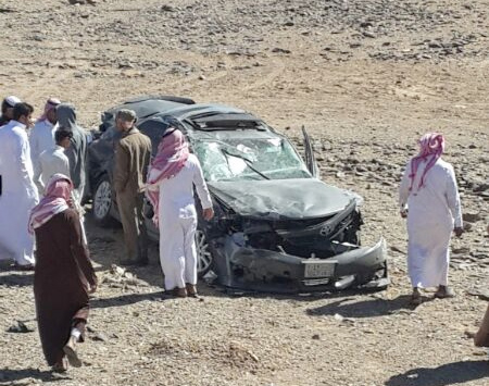 وفاة ابن مدير مكتب عكاظ بالباحة وإصابة مرافقه في حادث مروري