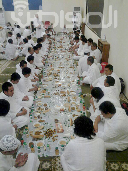 “النشامي التطوعي” يستضيف 60 مسلماً فلبينياً جديداً في حفل إفطار