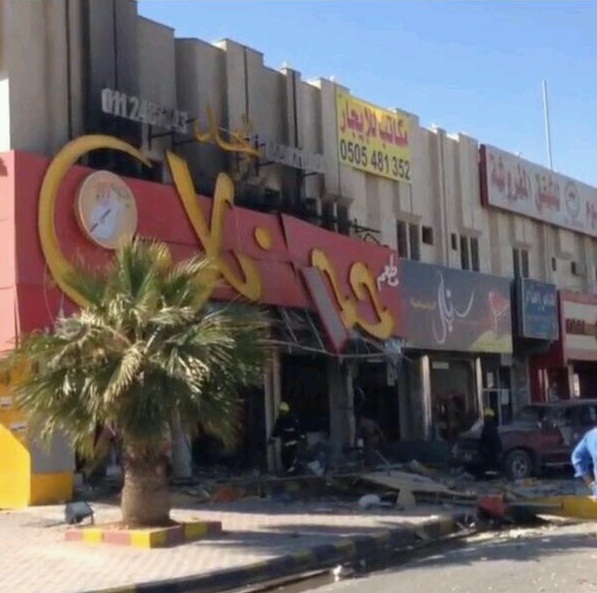 وفاة و12 اصابة في حريق مطعم حجازيات بشارع خالد بن الوليد
