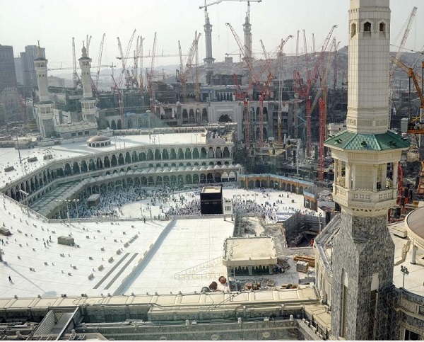 الأمن السعودي يدعو المواطنين والمقيمين للتخفيف من القدوم للمسجد الحرام في رمضان