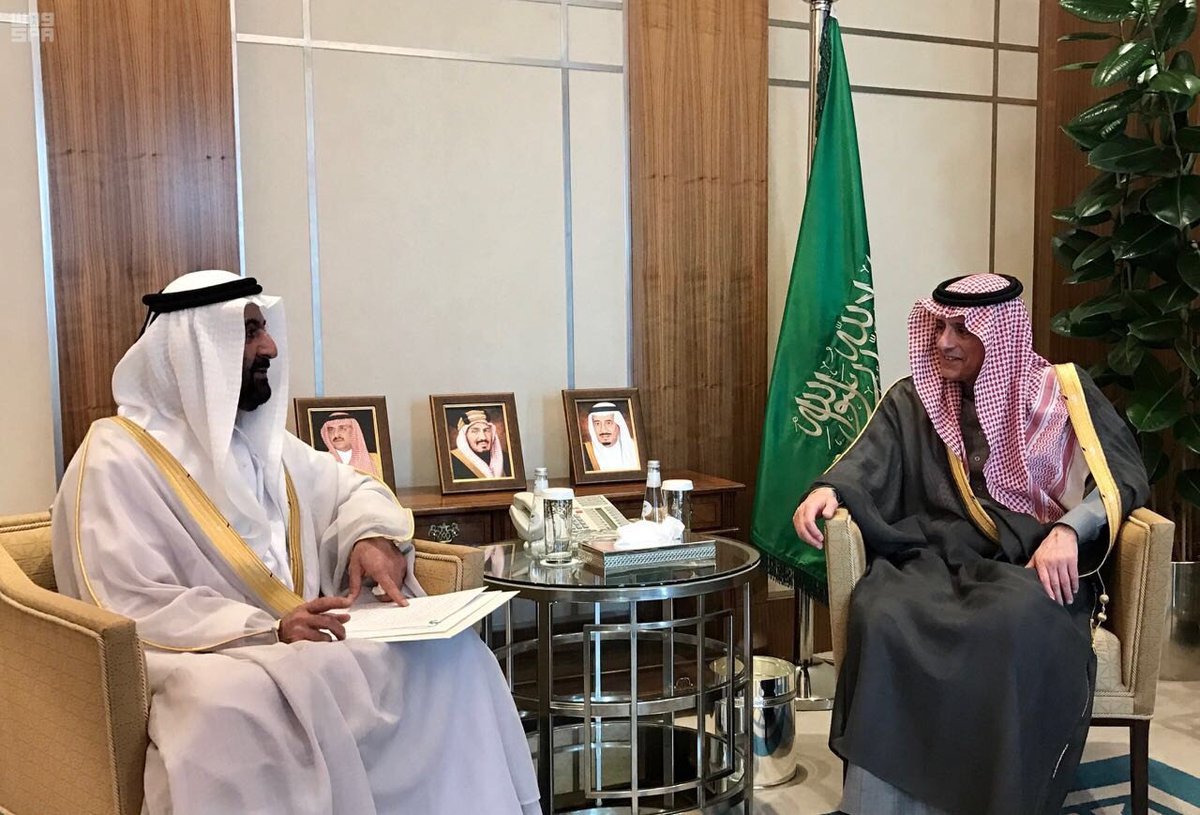 الجبير يناقش العلاقات الثنائية مع سفير الإمارات لدى الرياض