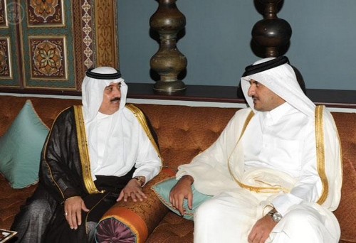 متعب بن عبدالله يؤكّد عمق العلاقات الأخوية مع قطر
