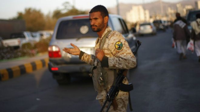 اغتيال سياسي يمني بارز مؤيد للحوثيين على يد مسلح مجهول