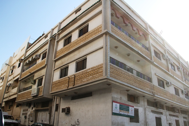 المراكز الصحية بالطائف بدائية.. مبانيها متهالكة وخدماتها متواضعة
