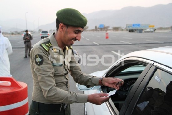 بالصور.. ضبط 1118 حاجّاً مقيماً بدون تصريح و30 مركبة مخالفة