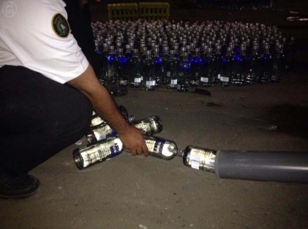 إحباط تهريب (4) آلاف زجاجة خمر بمنفذ البطحاء
