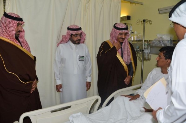 أمير الرياض ونائبه يزوران رجال الأمن المصابين بالأفلاج