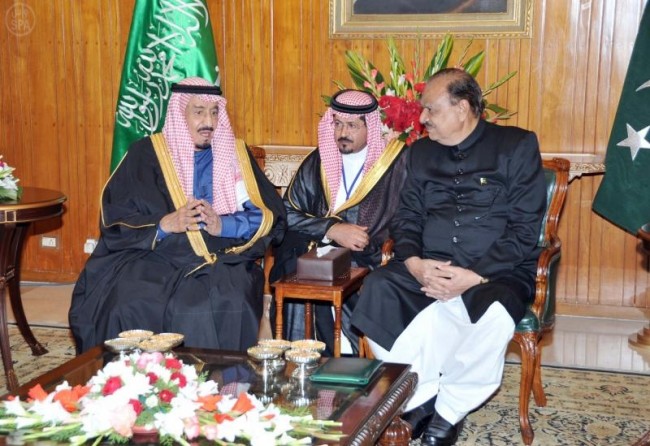 القصر الرئاسي في إسلام أباد يشهد لقاء قمة ممنون وسلمان