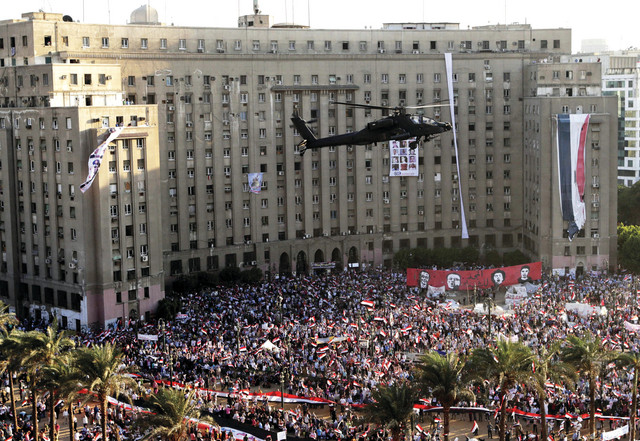 مصر تخفض ساعات الحظر طيلة الأسبوع عدا الجمعة