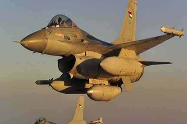 الطيران الأردني يُسقط طائرة مجهولة قرب الحدود مع سوريا